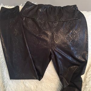 Faux Leather Snakeskin print leggings